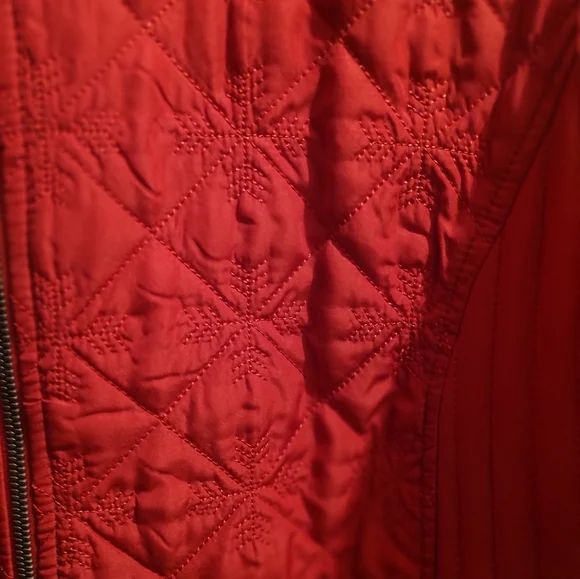 Women's red vest - Picture 4 of 5